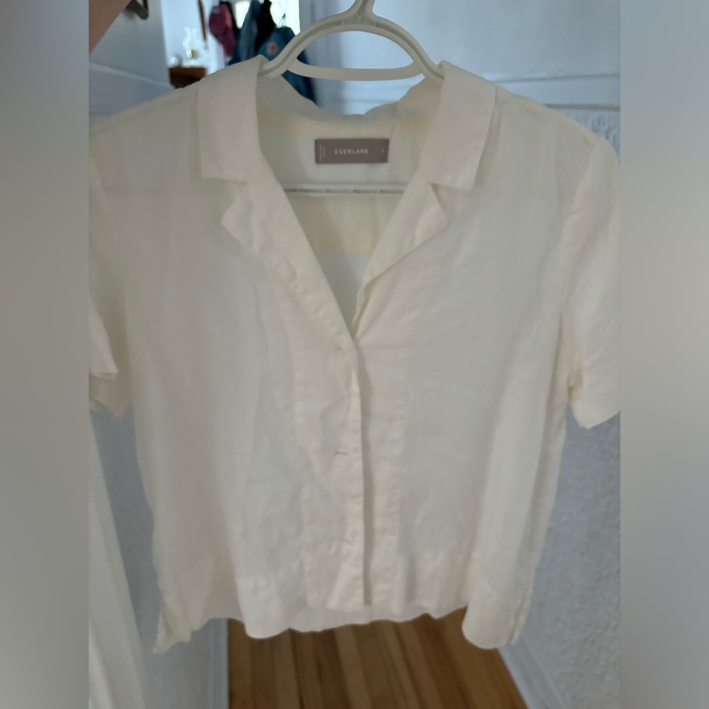 Everlane cropped button down